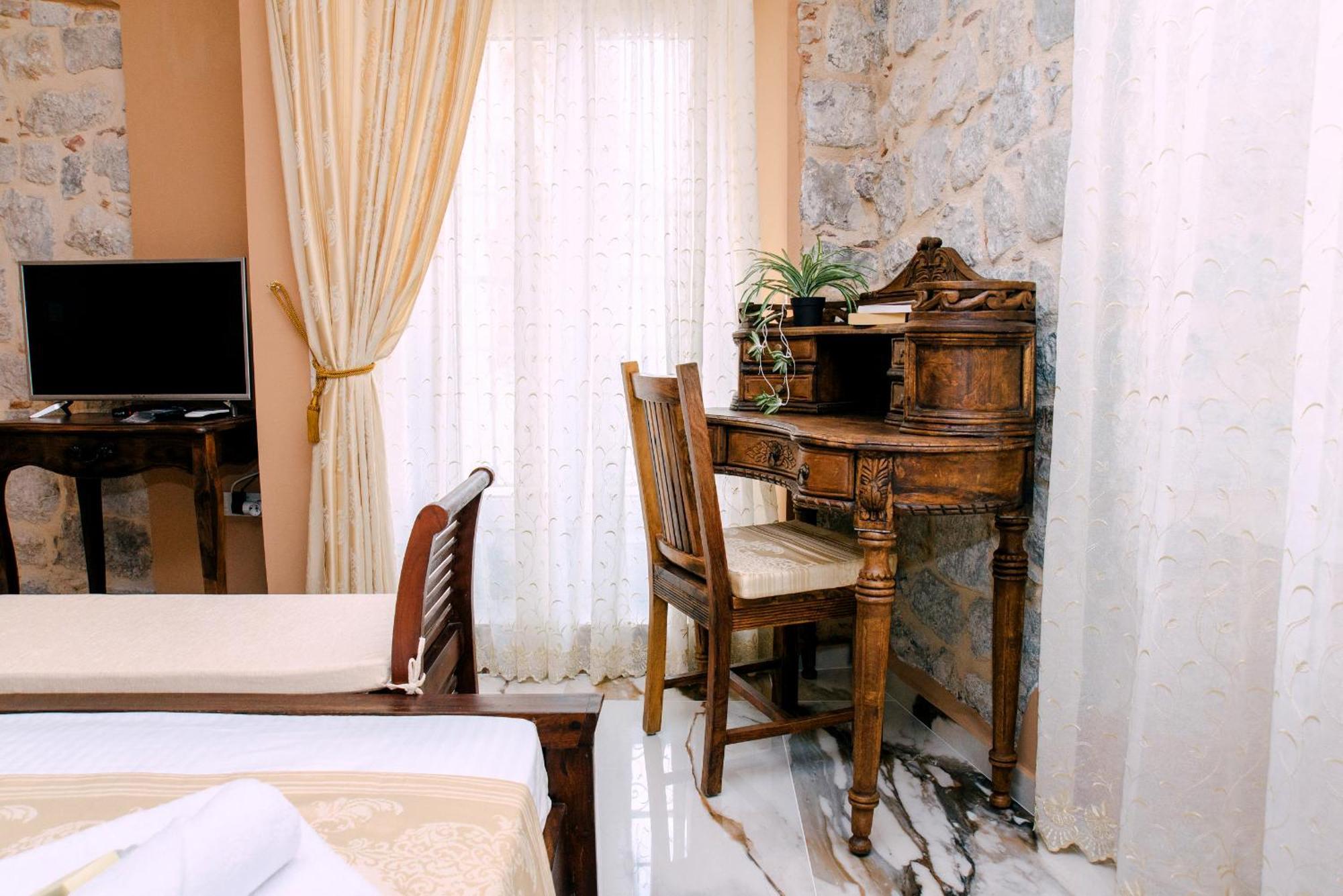D & Sons Apartments Kotor Oda fotoğraf