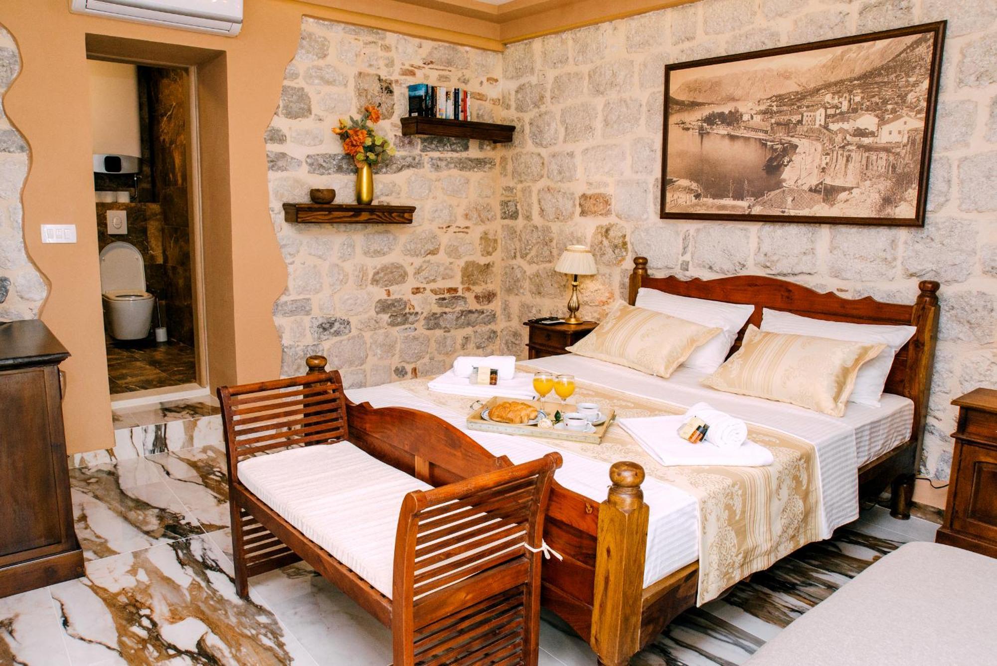 D & Sons Apartments Kotor Dış mekan fotoğraf